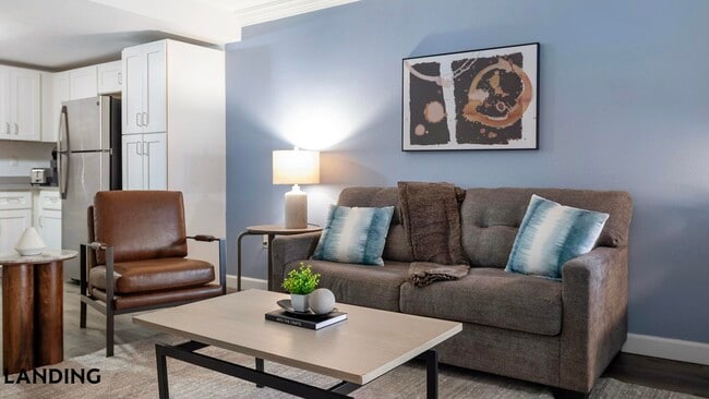 Building Photo - 2851 Maingate Village Cir