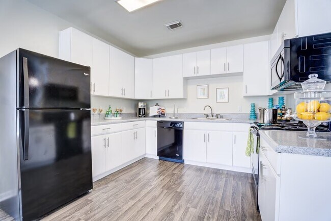 Photo - Modern Living with Breezy Comfort! Unit MO54
