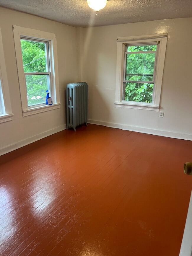 44 Wells St Unidad One Bedroom Apartment
