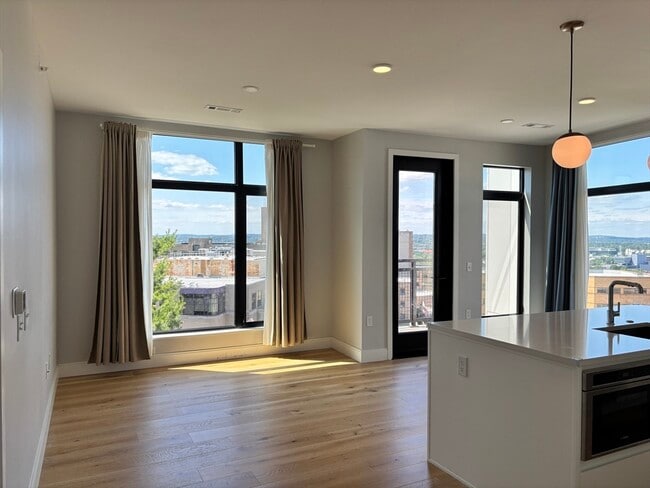 Photo - 191 Washington St Unit 725