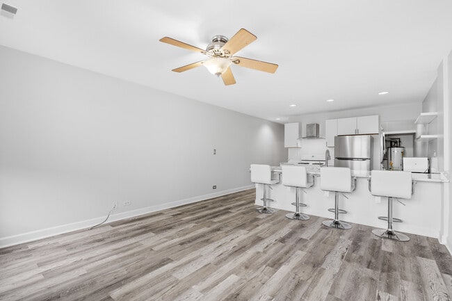 Photo - 1726 N Kedzie Ave