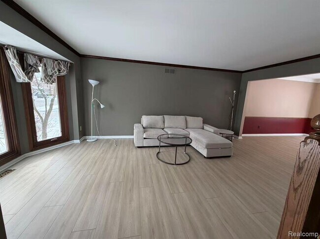 Photo - 24397 Venice Dr