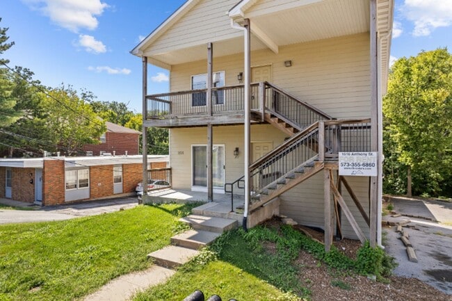 Photo - 3BR/2BA ON EAST CAMPUS! Unit 101