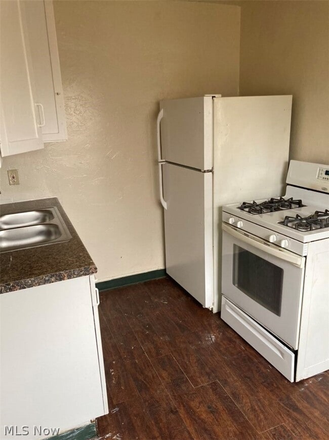 Photo - 1875 Forest Hills Blvd