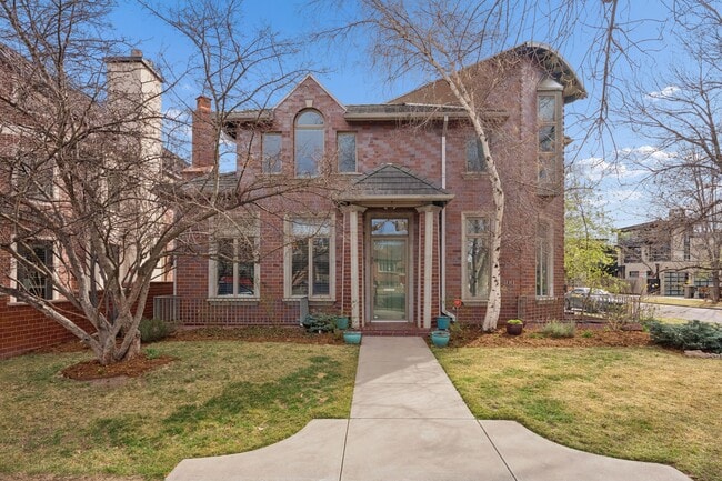 Building Photo - 400 Clayton St