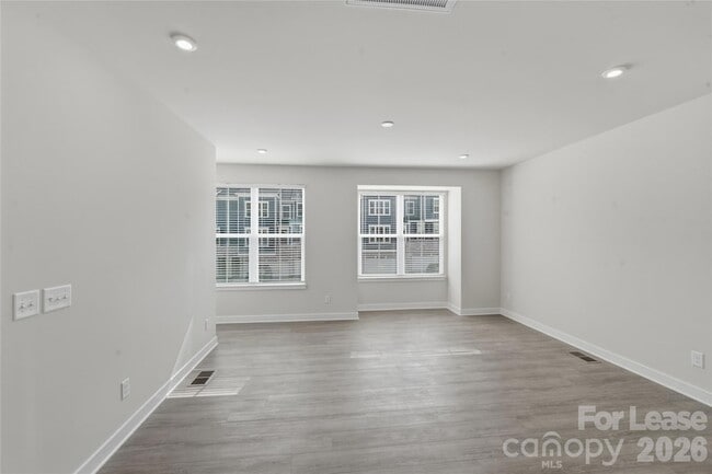 Photo - 5032 Grain Orchard Rd