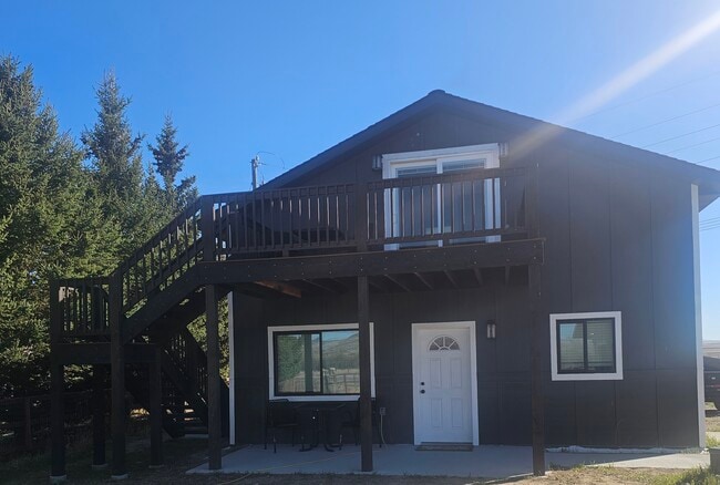 Building Photo - 720 Farmall Ln