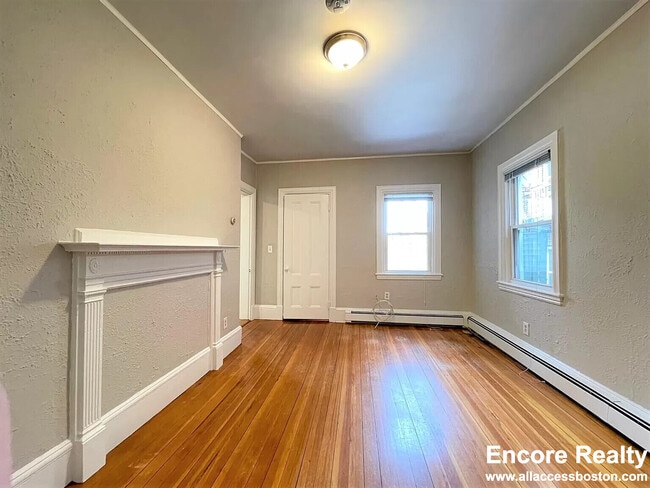 Photo - 61 Dana St Unit #3-9