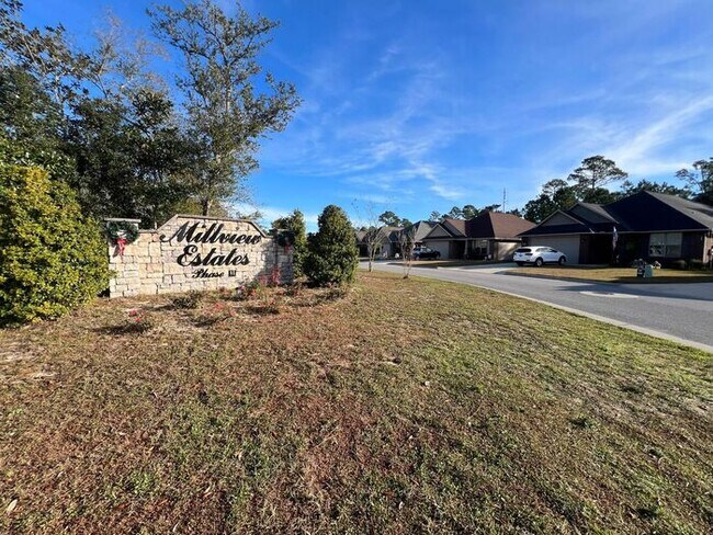 Photo - Pensacola - Millview Estates - 3 Bedroom, 2 Bathroom