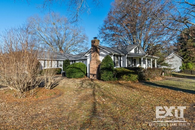 Photo - 3 Bedroom 2 Bathroom Home