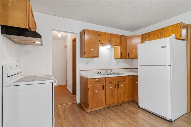 Photo - short term lease available