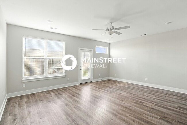 3 Bedroom Pet-Friendly Home in Gallatin, TN with Main Street Renewal