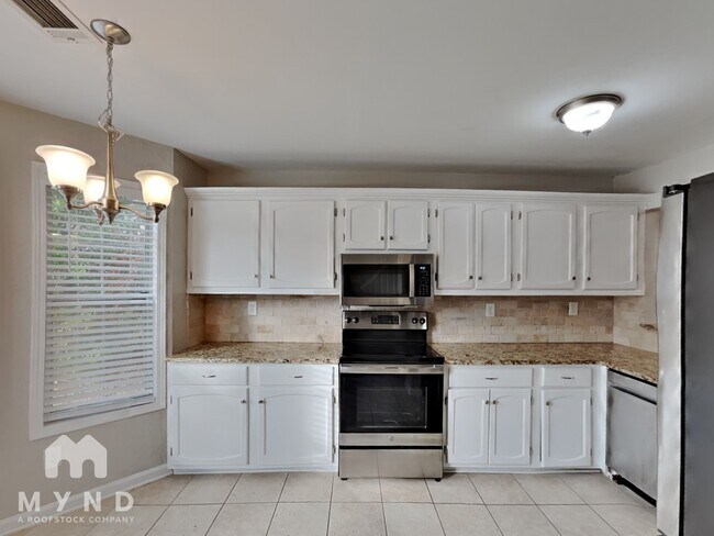 Photo - 5210 Laurel Bridge Dr SE