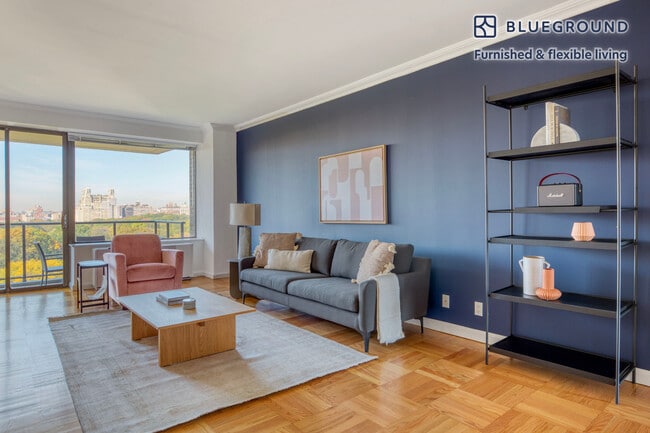 Building Photo - 985 5th Ave Rental