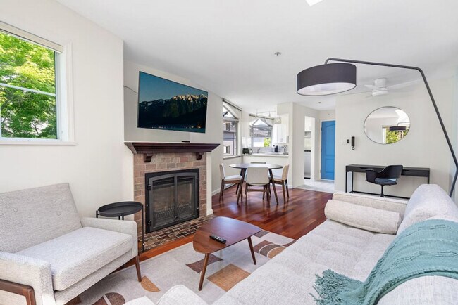 Photo - 1126 W 11th Ave Unit ID1051814P