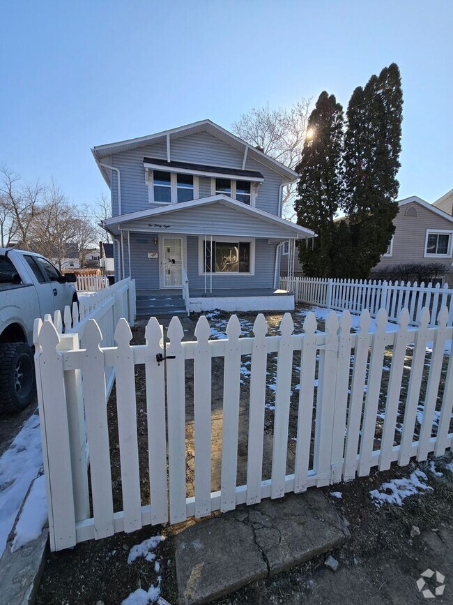Building Photo - 3 BEDROOM SINGLE FAMILY Rental