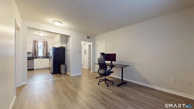 Photo - 49 Willard St Unidad 49