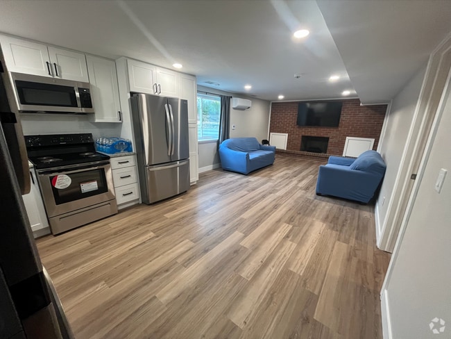 Building Photo - 819 E 700 S Rental