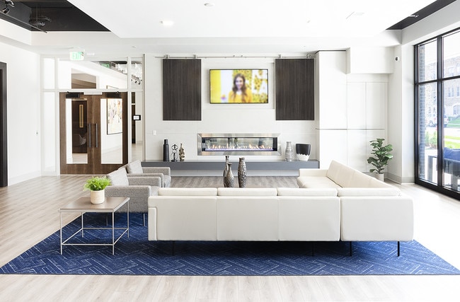 Community Room - The Easton Apartments