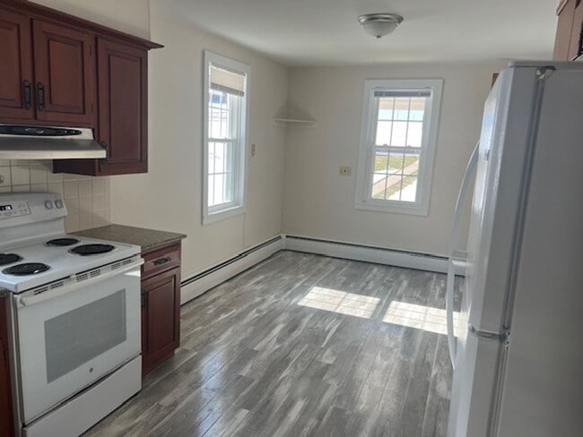 Photo - $1,600 Farmhouse Palmyra 4 bedroom 1.5 bath