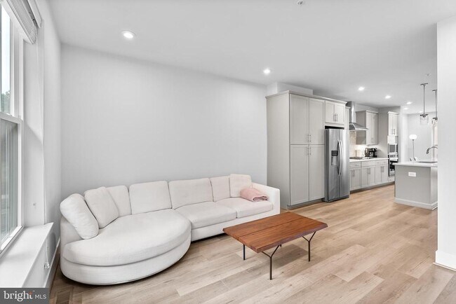 Photo - 468 Altezza Dr NE