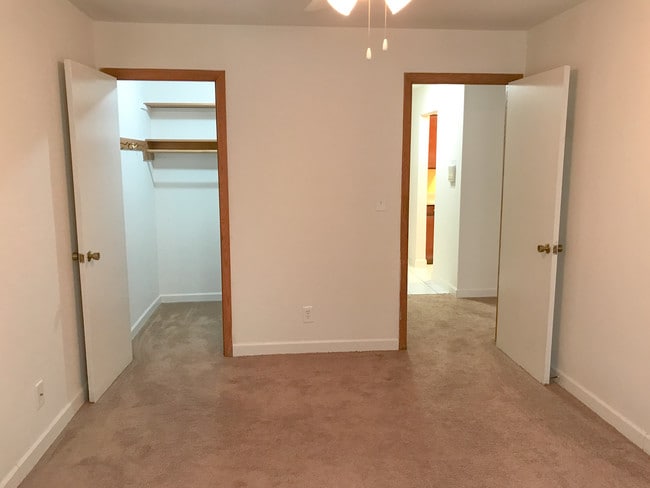 Photo - Lake Chateau