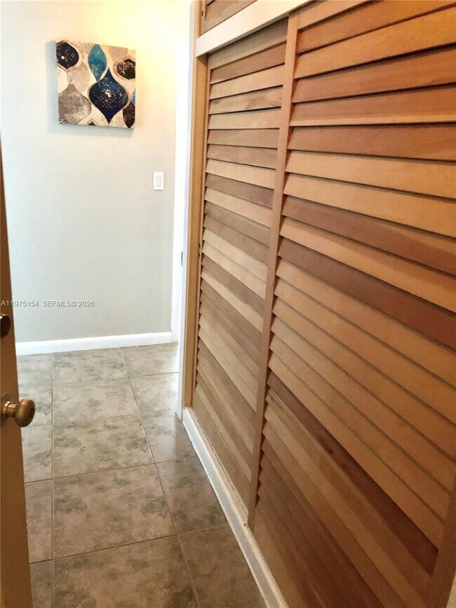 Photo - 1408 Brickell Bay Dr Unit 404