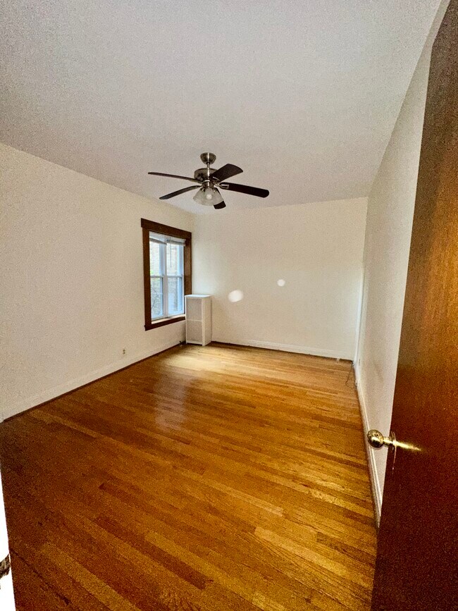 Dormitorio - 6631 N Glenwood Ave Unidad 1S