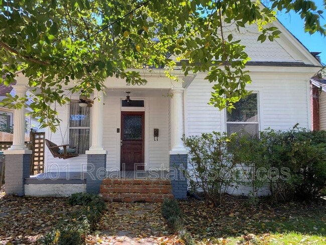 Photo - 2069 Vinton Ave