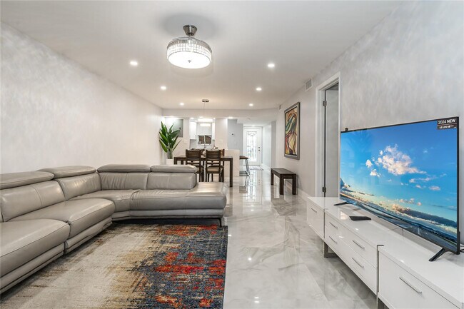 Photo - 9523 S Hollybrook Lake Dr Unit 102