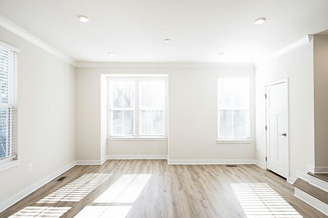 Photo - Move-In Ready End-Unit Townhome in Forest Lakes North