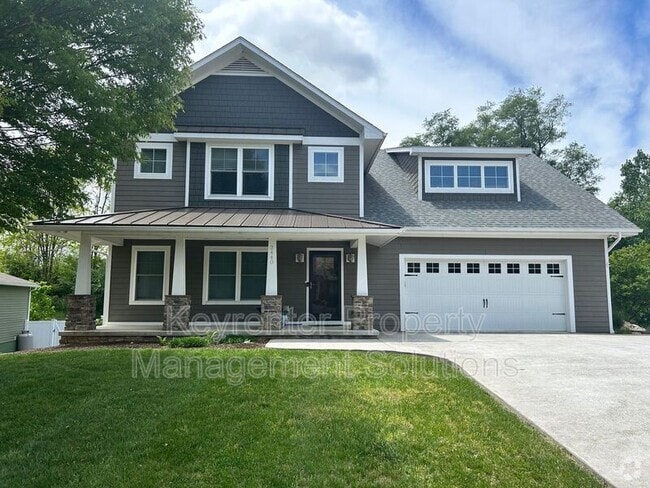 Building Photo - 2440 Belvue Rd Rental