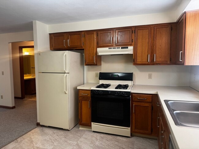 Photo - 182 Chenango Ave Unit A