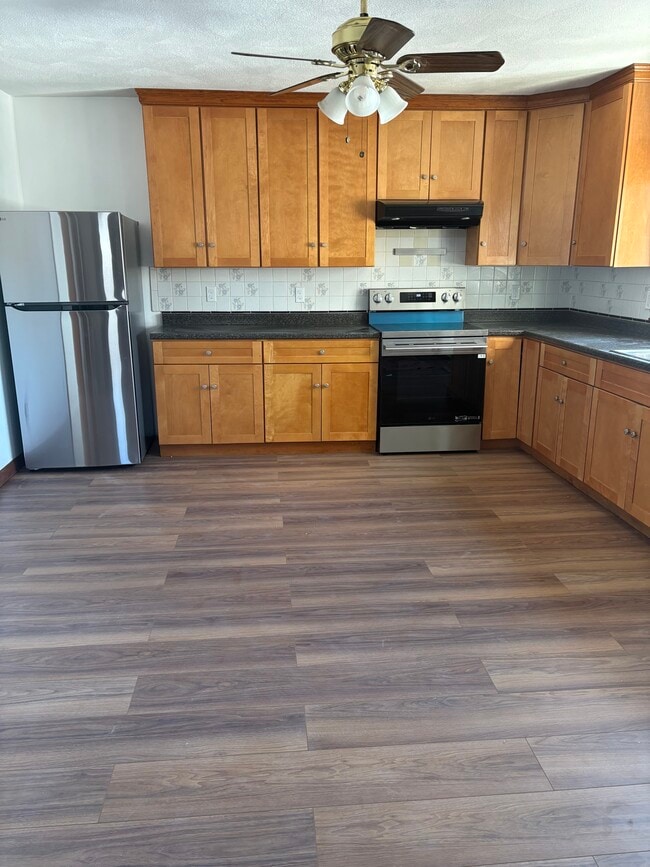 Photo - 64 Perkins St Unit Apt 2