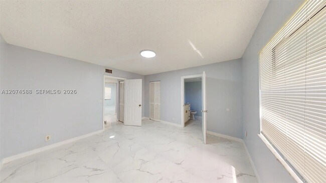 3501-3507 NW 114th Ave Unit 3505