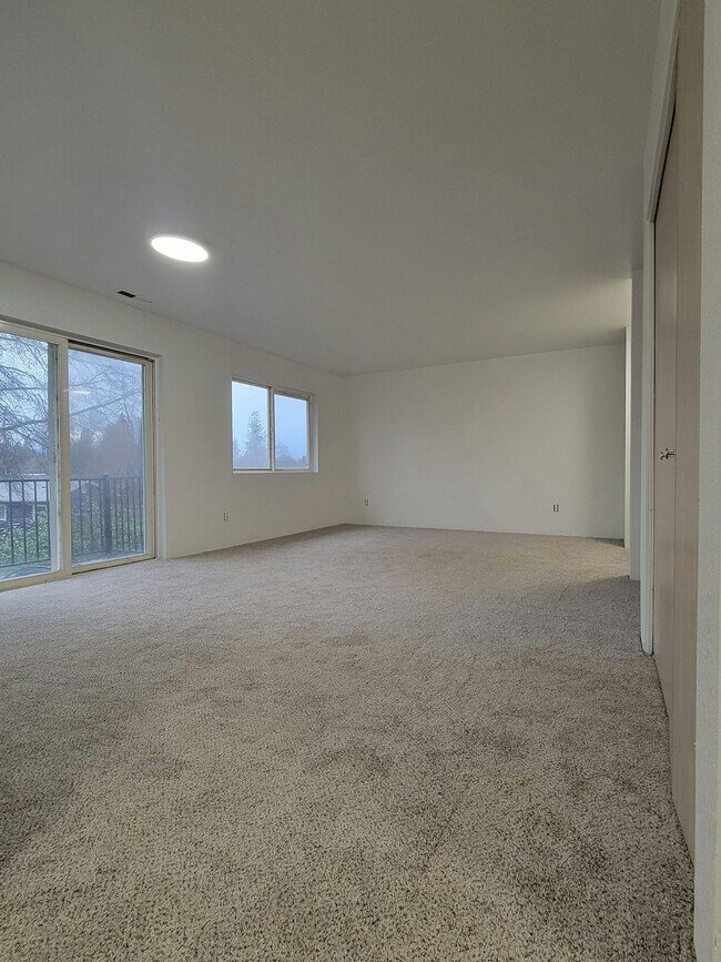 Photo - 597 Van Wey Cir