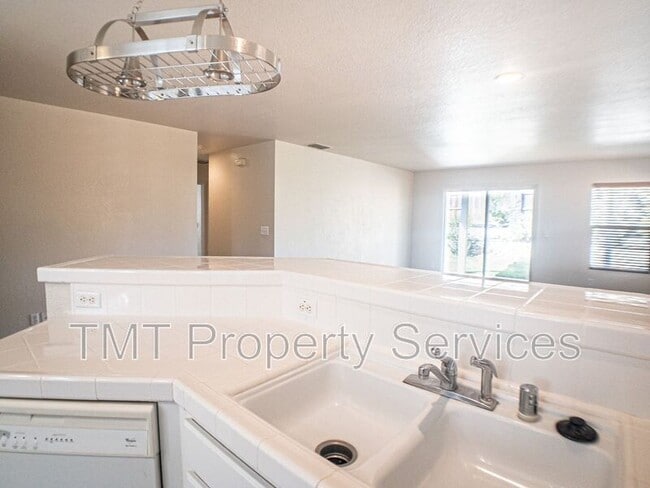 Photo - 4300 Middlebury Way