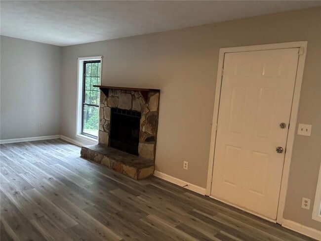 Photo - 1386 Williamsburg Ln