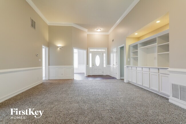 Photo - 715 Roland Manor Dr