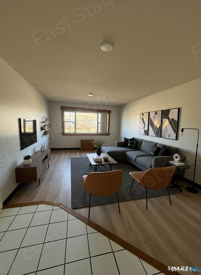 Building Photo - 45 Stevens St Unit 2-8