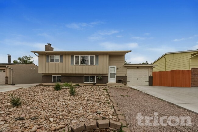 Building Photo - 4540 Monica Dr