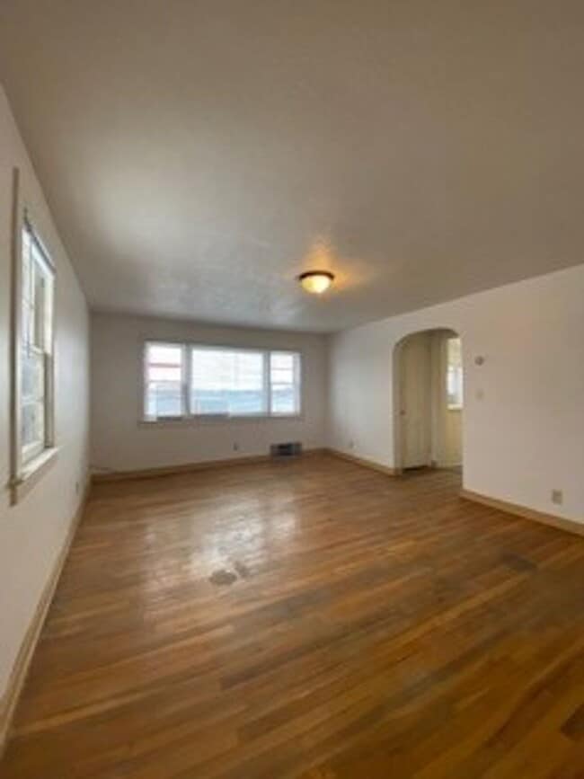 Photo - 748 N Lake St Unidad Apt 2