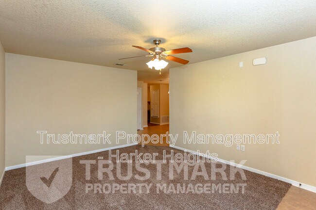 Photo - 4202 Elms Run Cir Unidad A