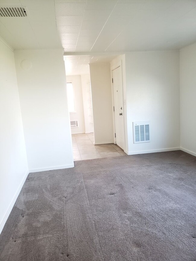 Photo - 2+ Bedroom, 2 bathroom Charming Home Avail...