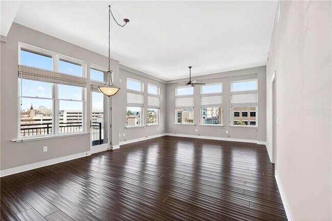 Photo - 201 W Ponce de Leon Ave Unit 702