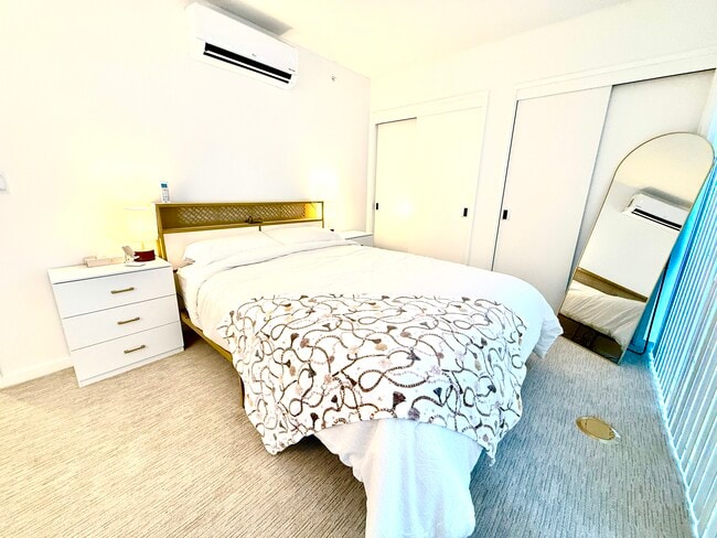 Photo - 1515 Liona St Unit 1515 Liona street # 1607