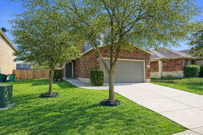 Photo - Spacious 4-Bedroom Home with Flexible Floor Plan in Growing West San Antonio