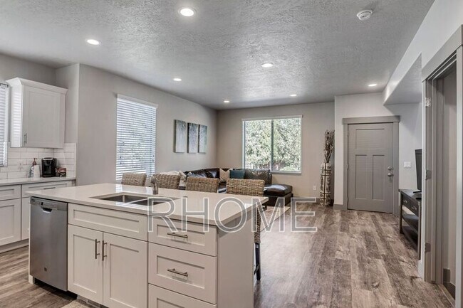 Photo - 12682 S Doc Sorenson Ln