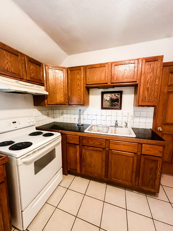Photo - 507 King St Unit 2