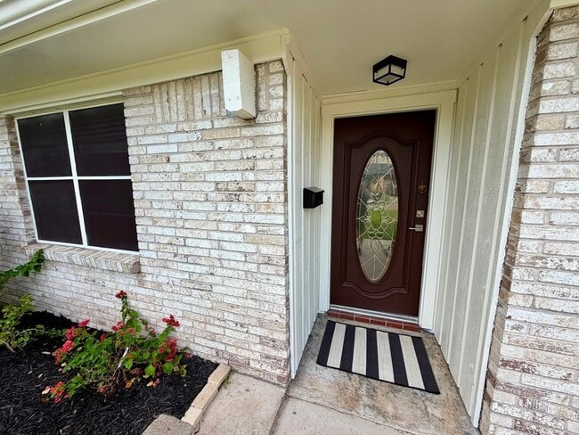 Photo - 3428 Hickory Ln